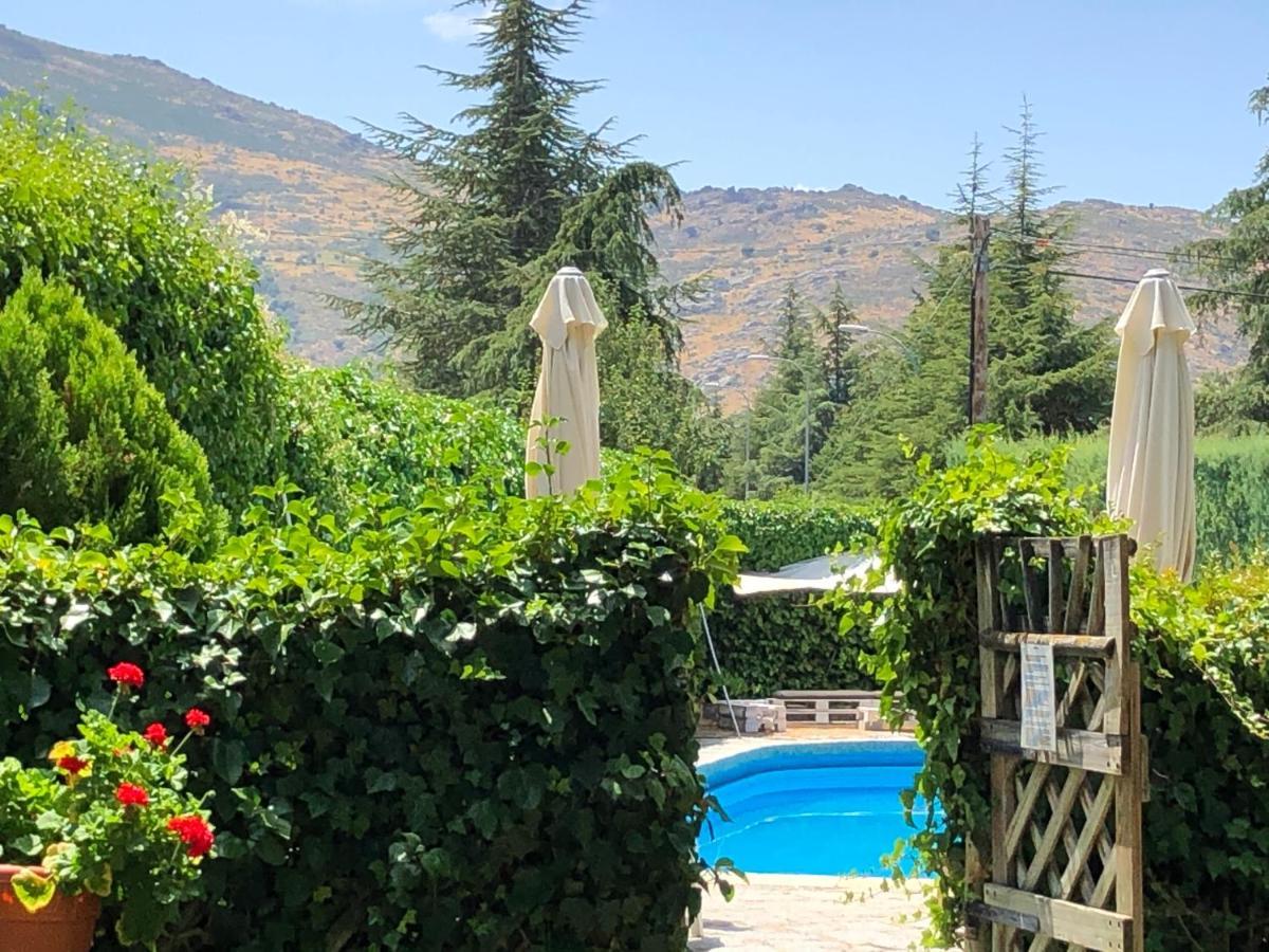 Villa Aurelia - Casa De Campo Con Jardin Y Piscina Entre Madrid Y Segovia Ortigosa del Monte Luaran gambar