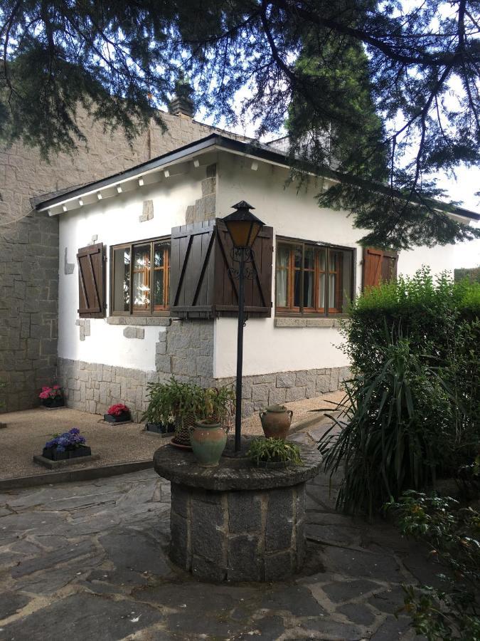 Villa Aurelia - Casa De Campo Con Jardin Y Piscina Entre Madrid Y Segovia Ortigosa del Monte Luaran gambar